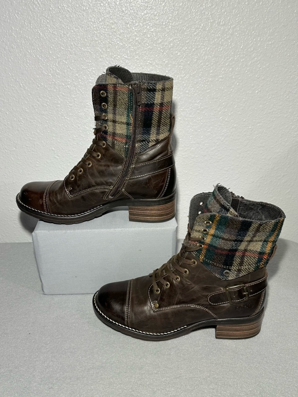 Taos “Crave” women’s boots